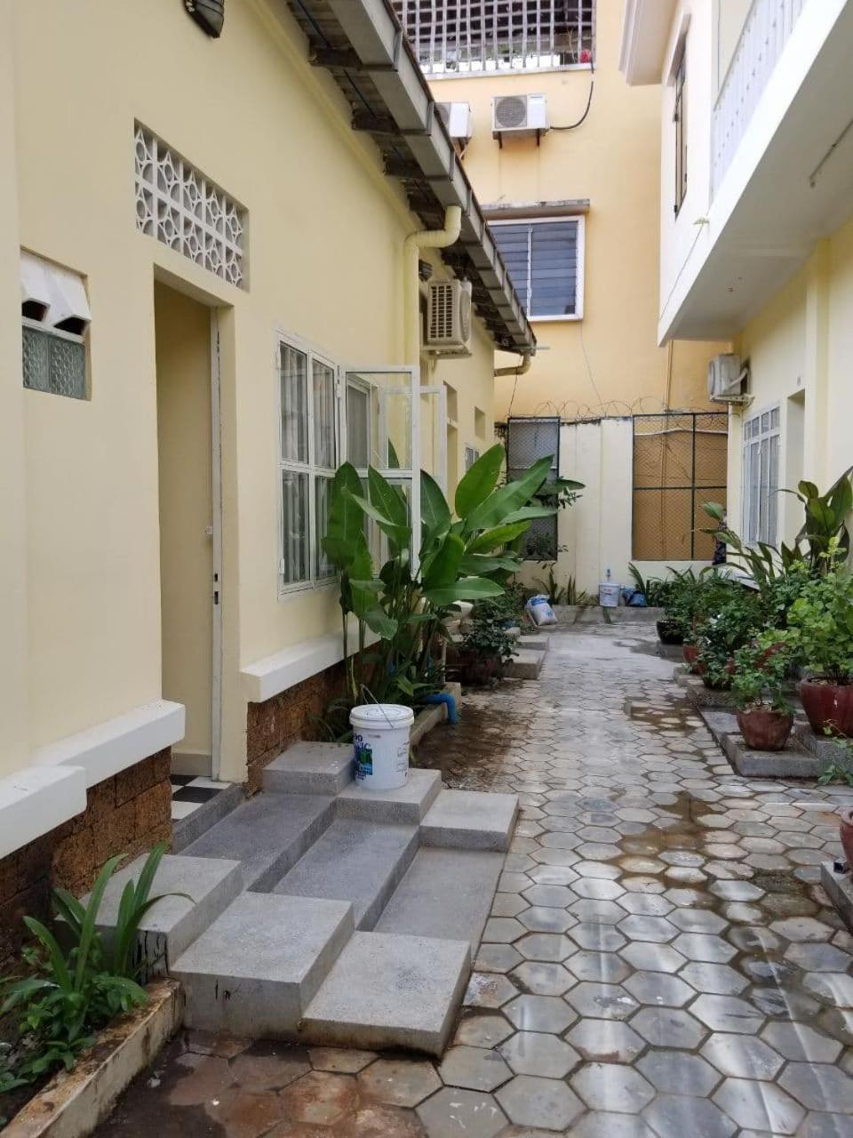 Room 7 - Studio In A Villa 5Mn Walk From The Royal Palace With Swimming Pool プノンペン エクステリア 写真